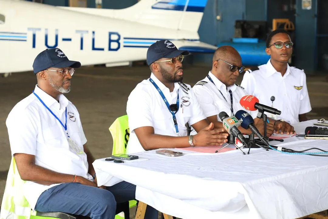 Article Afrik Mag sur l'accord de jumelage entre clubs a&eacute;riens